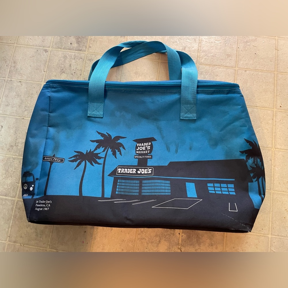 Trader Joes Blue Extra Large Insulated Grocery Bag